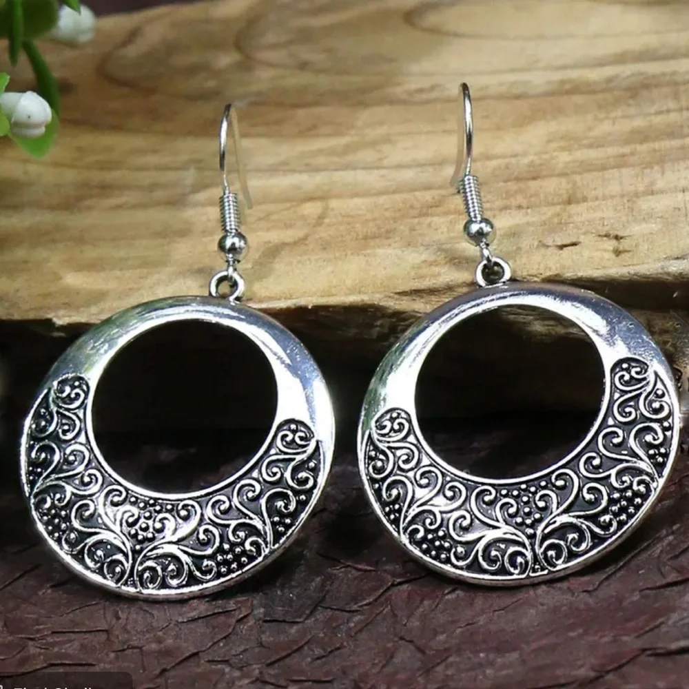 Antiqued Gunmetal Boho Circle Dangle Earrings